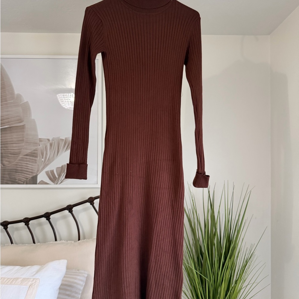 Brown Ribbed Knit Dress